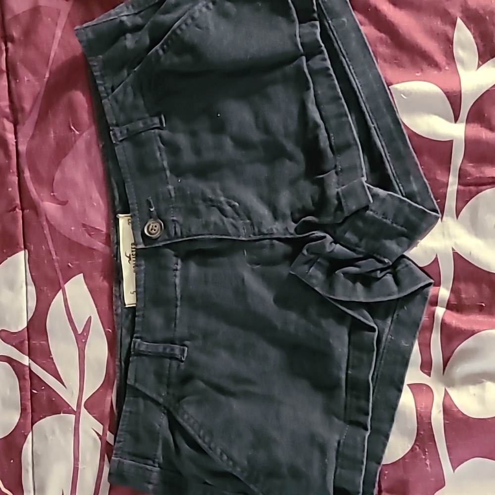 Hollister Shorts Size 5 W27